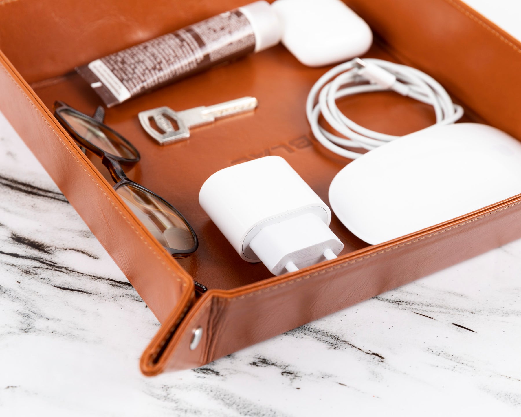 The Organizer - Cognac Bruin