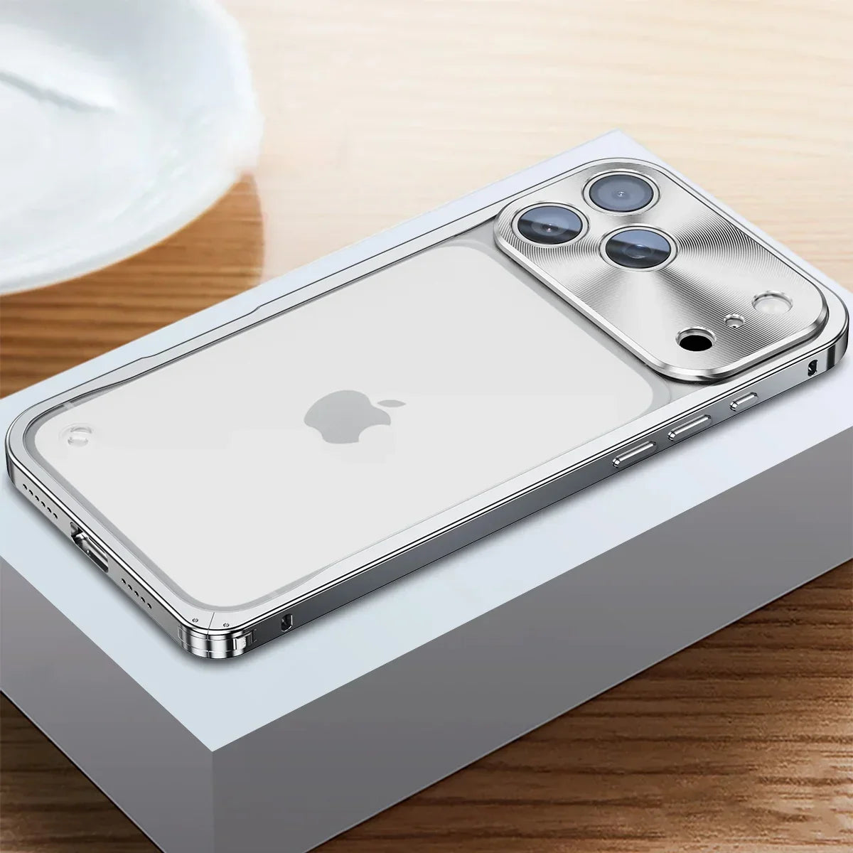 iPhone-Hoesje Met Metaalglans Frame en Matte Achterkant